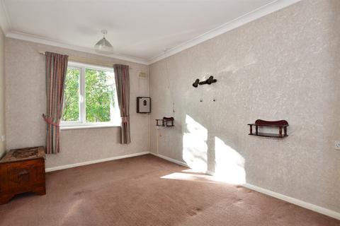 2 bedroom apartment for sale - Cambridge Road, Wanstead