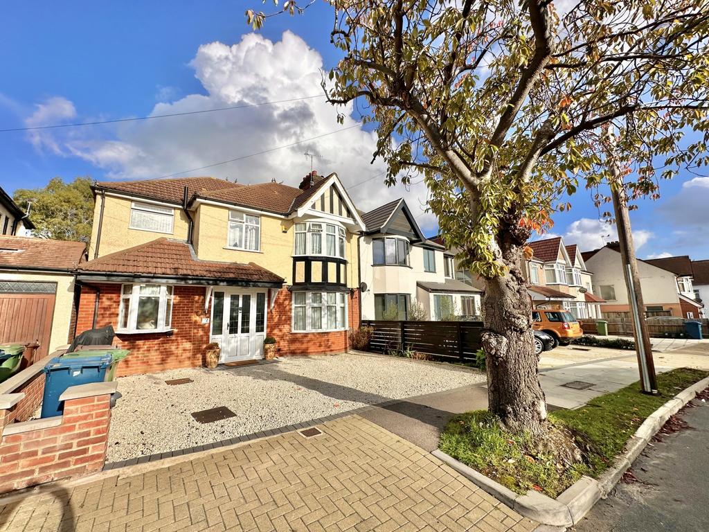 Park Crescent, Harrow, HA3 4 bed semidetached house £830,000