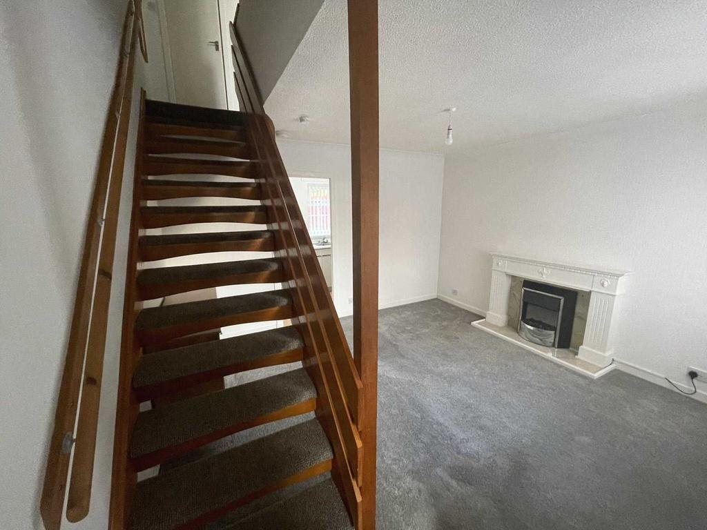 Mainscroft, Erskine 1 bed terraced house £675 pcm (£156 pw)