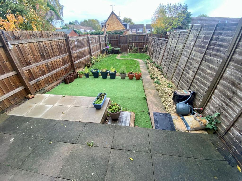 Hornbeam Court, The Arbours... 2 bed terraced house £185,000