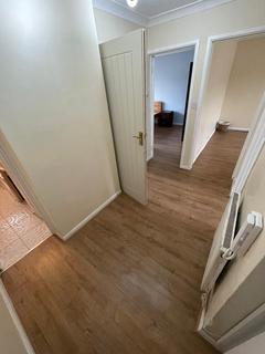 2 bedroom flat to rent - Lady Margaret Road , UB1