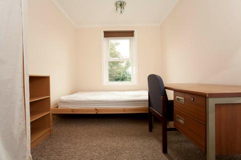 undefined, 5 Bed Student House Clavin Road - SEE VIDEO TOUR