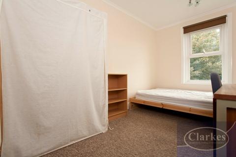 undefined, Calvin Road, Winton
