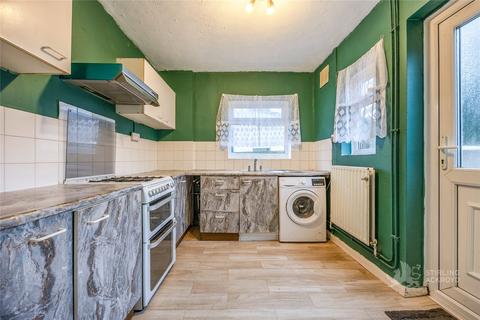 3 bedroom semi-detached house to rent, Cooper Road, Croydon, CR0