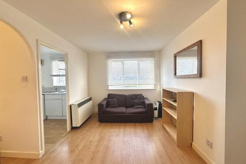 Studio to rent, Grinstead Road ,  Deptford, SE8