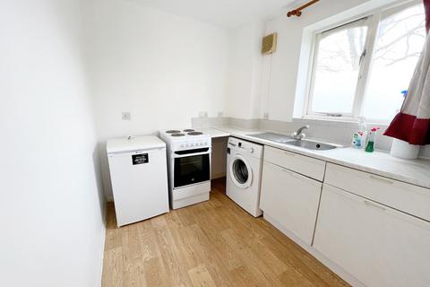 Studio to rent, Grinstead Road ,  Deptford, SE8