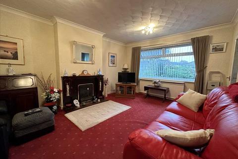 2 bedroom bungalow for sale, Harewood Drive, Filey