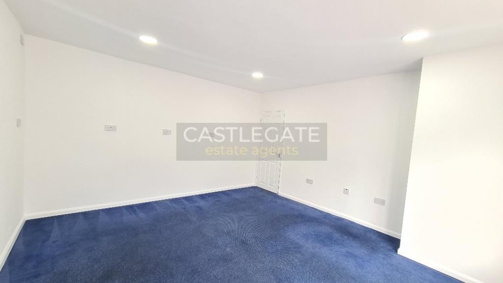 289 Bradford Road, Huddersfield, West Yorkshire, H