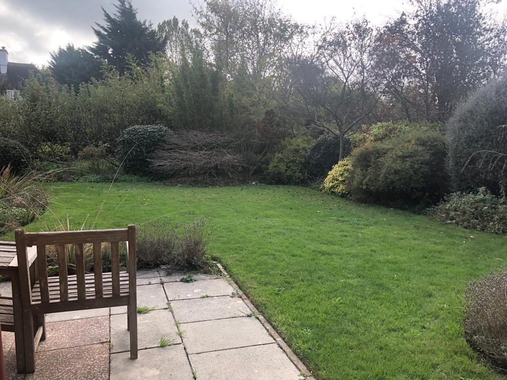 Bincleaves Road, Weymouth 3 bed detached house £600,000