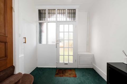 1 bedroom flat to rent, Lichfield Drive, Prestwich