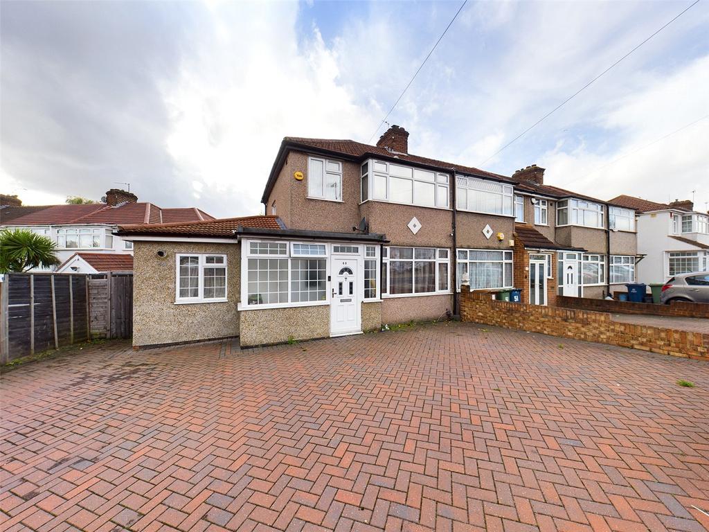 Turner Road, Edgware, HA8 3 bed semidetached house £2,500 pcm (£577 pw)