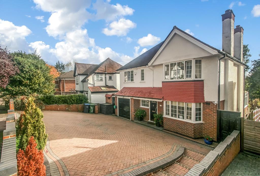 Russell Green Close, Purley, CR8 4 bed detached house £850,000