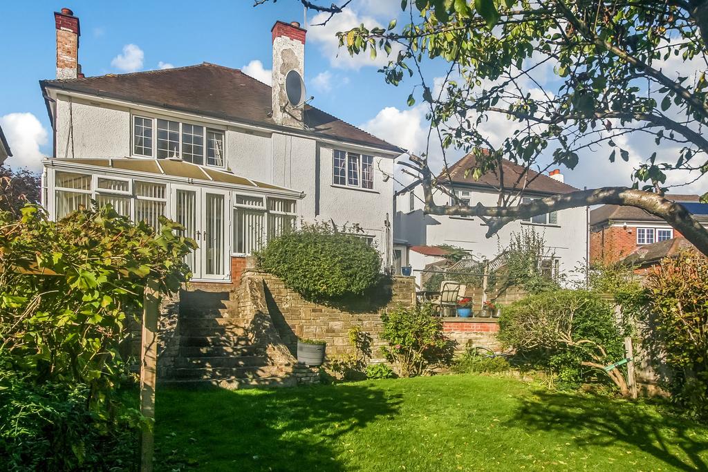 Russell Green Close, Purley, CR8 4 bed detached house £850,000