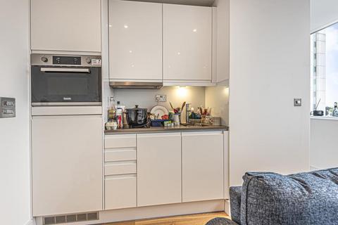 1 bedroom flat for sale, Slough,  Berkshire,  SL1