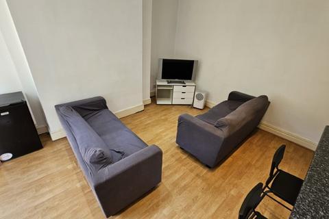 Talbot Avenue, Burley, Leeds, LS4 2PG