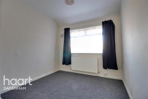2 bedroom terraced house to rent, Margery Road, Dagenham, RM8