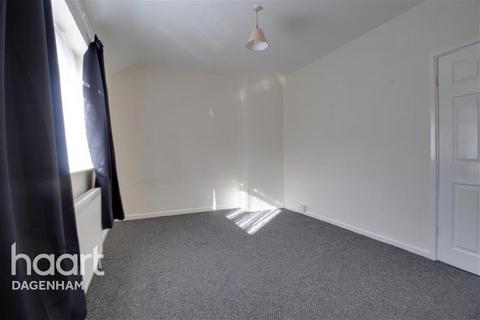 2 bedroom terraced house to rent, Margery Road, Dagenham, RM8