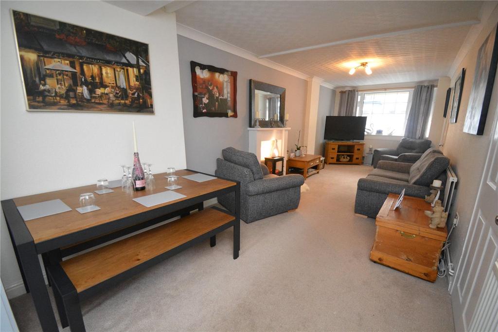 Ashbourne Avenue, Bridlington, East... 3 bed semidetached house £167,500