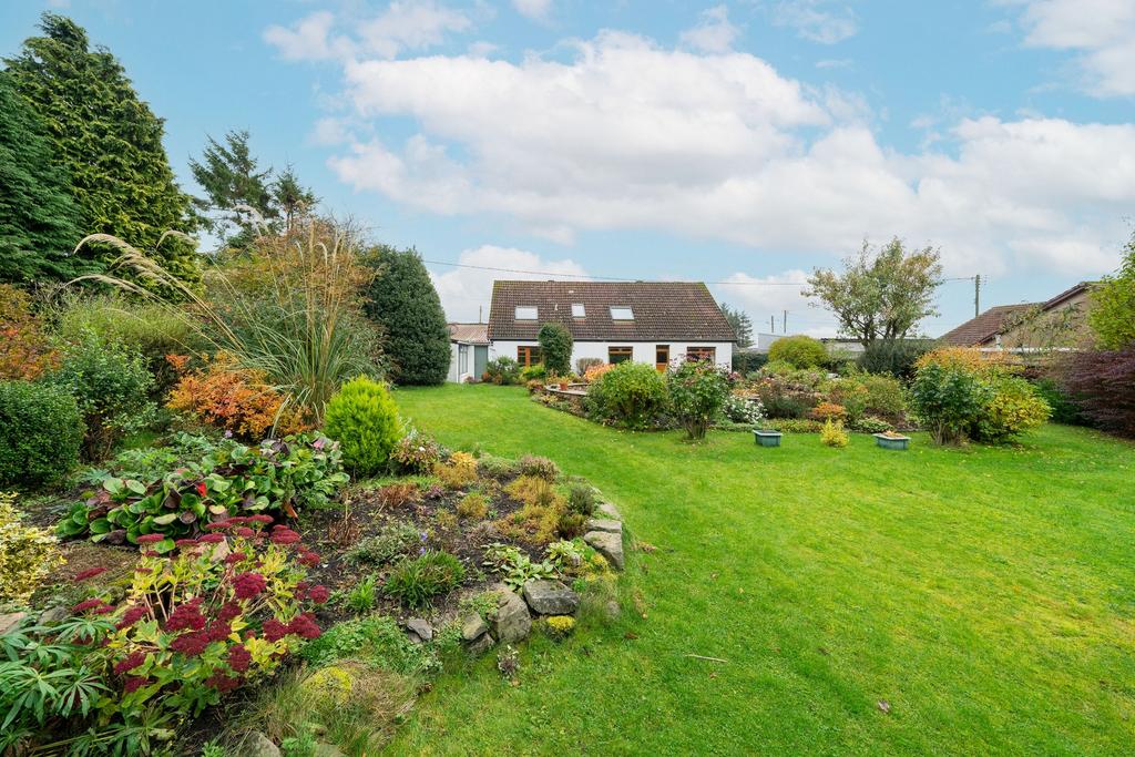Lea Cottage, New Gilston, KY8 4 bed detached house £315,000