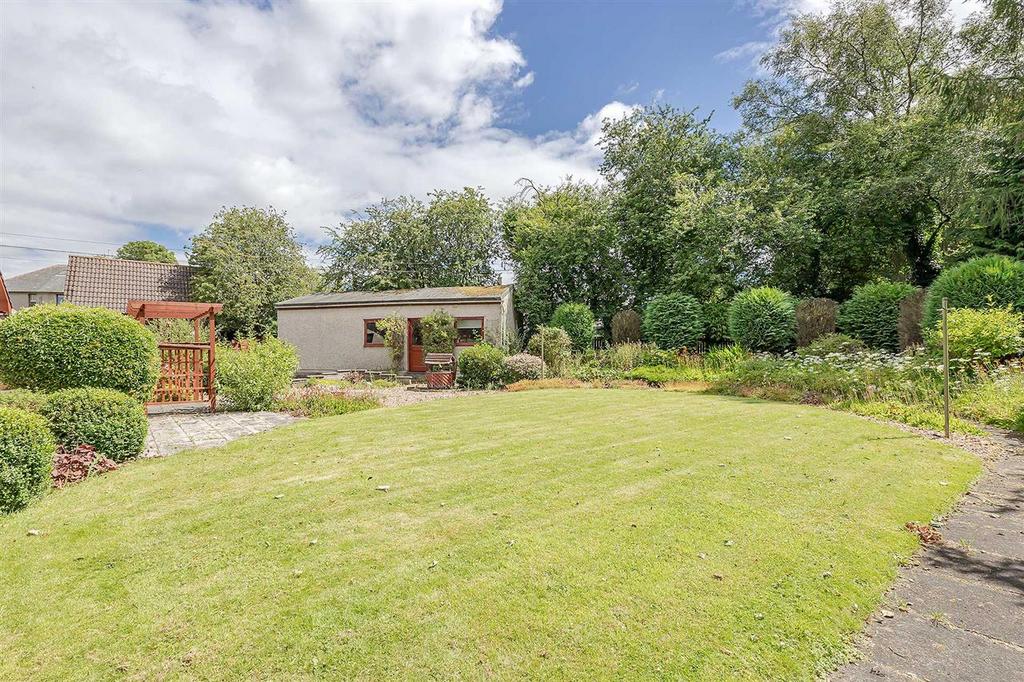 Burnside Road, Bathgate 3 bed bungalow £340,000
