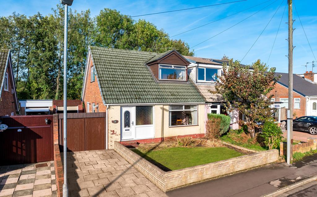 Clifton Road, Billinge, WN5 3 bed semidetached house £175,000