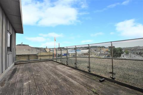 2 bedroom apartment to rent, The Gatehaus, Leeds Road, Bradford, BD1 5BQ