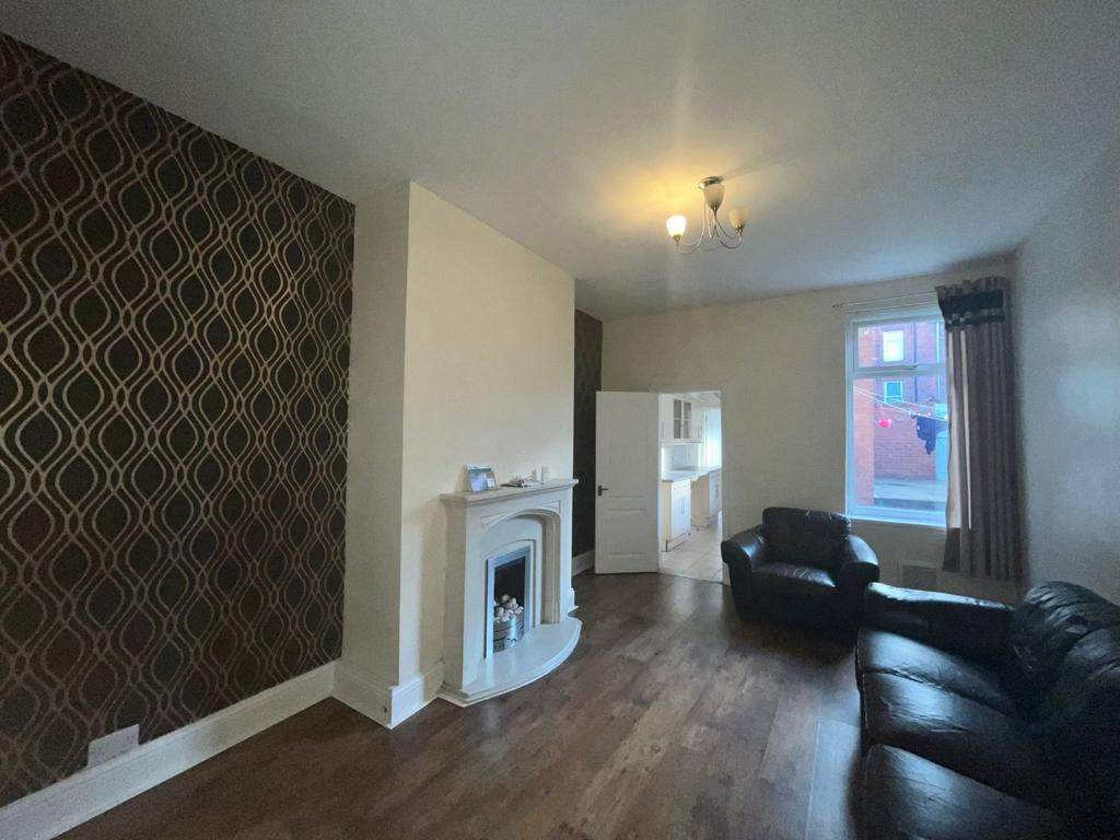 Wharton Street, South Shields 2 bed ground floor flat £475 pcm (£110 pw)