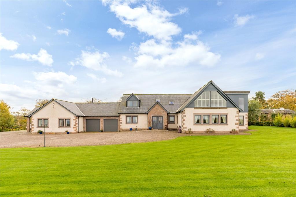 West Mains Crofts, West Calder, West Lothian, EH55 6 bed detached house