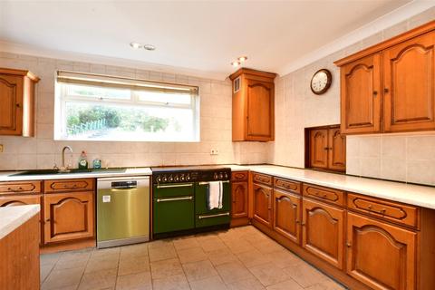 33 Wellfields, Loughton, IG10 1PA