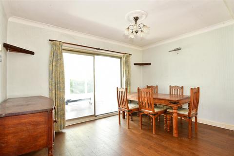 33 Wellfields, Loughton, IG10 1PA