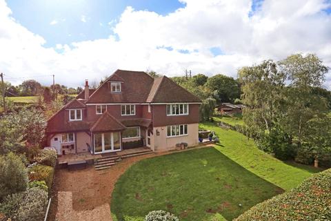 7 bedroom detached house for sale - Seale Lane, Puttenham, Guildford, Surrey, GU3