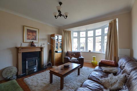 4 bedroom semi-detached house for sale - Belham Road, Kings Langley WD4 8BX
