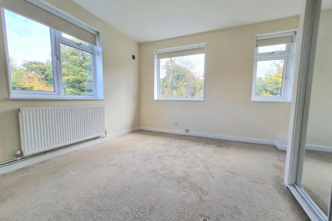 2 bedroom apartment to rent, Kemnal Road, Chislehurst, BR7