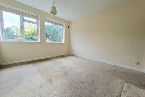 2 bedroom apartment to rent, Kemnal Road, Chislehurst, BR7