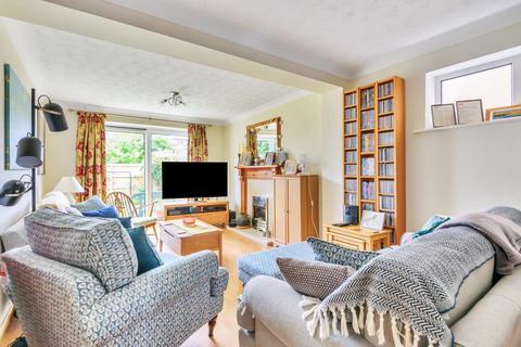 18 Ashley Way, West End, Woking, GU24 9NJ