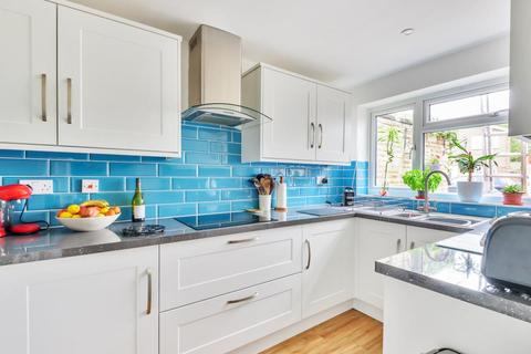 18 Ashley Way, West End, Woking, GU24 9NJ