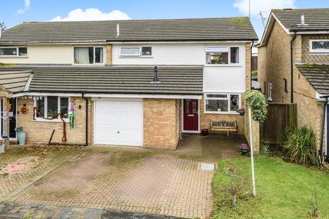 18 Ashley Way, West End, Woking, GU24 9NJ