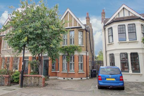 52 The Mall, London, N14 6LN