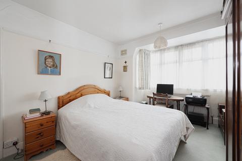 37 Rectory Lane, Ashtead, KT21 2BA