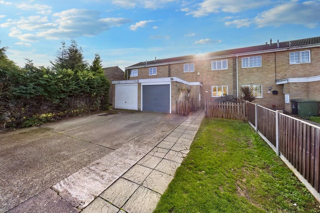 Fairfields, Thetford 3 bed terraced house £230,000