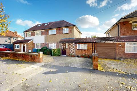 3 bedroom semi-detached house for sale - Du Cros Drive, Stanmore, HA7