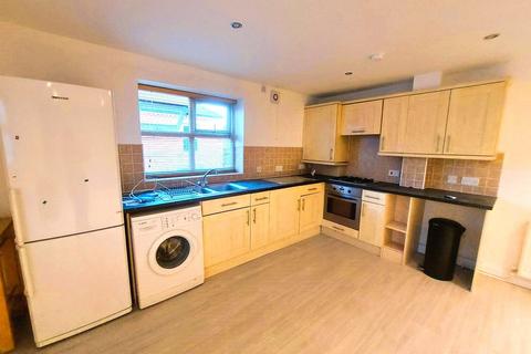 2 bedroom apartment to rent, Ancaster Road , Aigburth