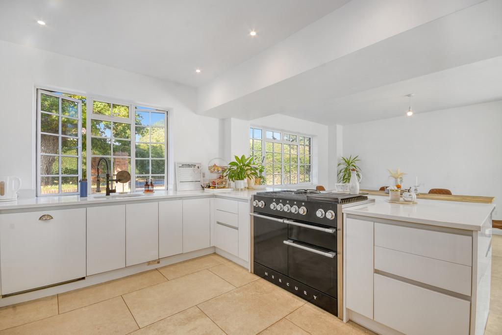 Battle, East Sussex TN33 4 bed detached house for sale £975,000