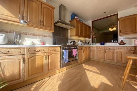 3 bedroom terraced house for sale - Audley Gardens, Ilford