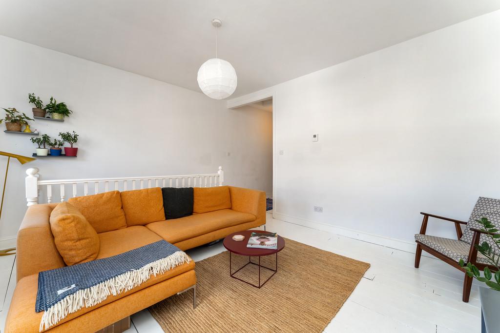 Godwin Road, Forest Gate 2 bed apartment £435,000