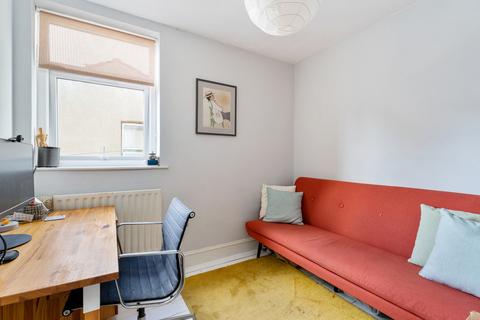 124a Godwin Road, London, E7 0LP