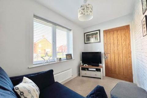 4 Becklands Avenue, New Waltham, Grimsby, DN36 4FA
