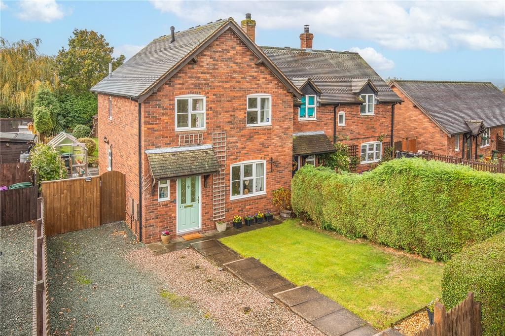 43 Hazelwells Road, Highley... 3 bed semidetached house £210,000