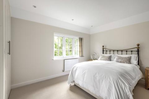 3 bedroom detached house for sale - Rookabear Avenue, Roundswell, Barnstaple, Devon, EX31