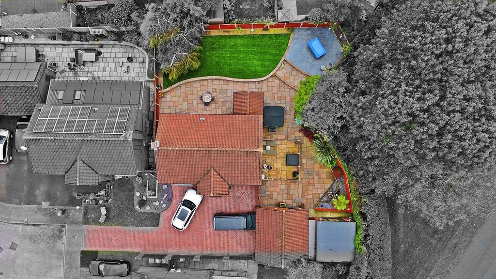 Castle Green, Westbrook, Warrington, WA5 4 bed detached house for sale